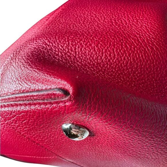 Louis Vuitton Soft Lockit MM Shoulder Bag - Picture 9 of 13